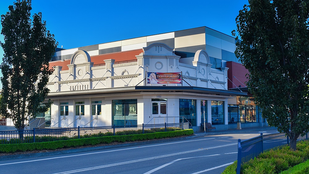 Front of CPAC building on Vincent Street Cessnock